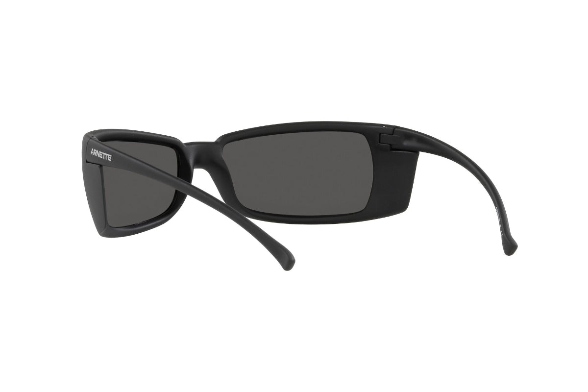 Lentes de Sol Titan Ii Matte Black Arnette Sustentable